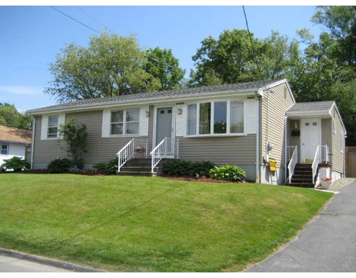 Photo of 141 Melrose St