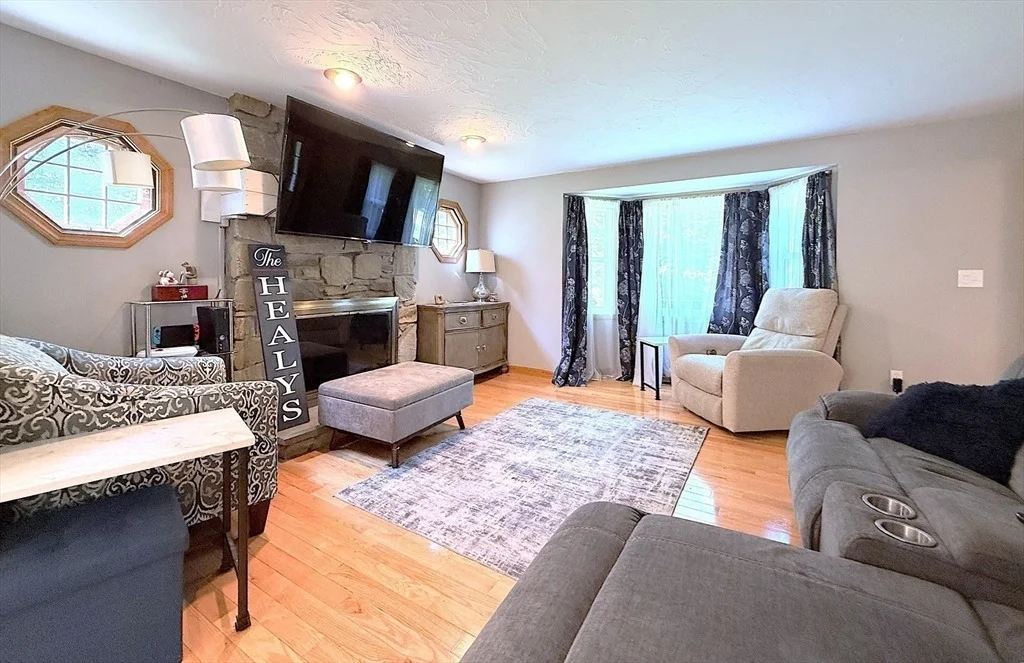 Photo of 23 Bellstone Dr