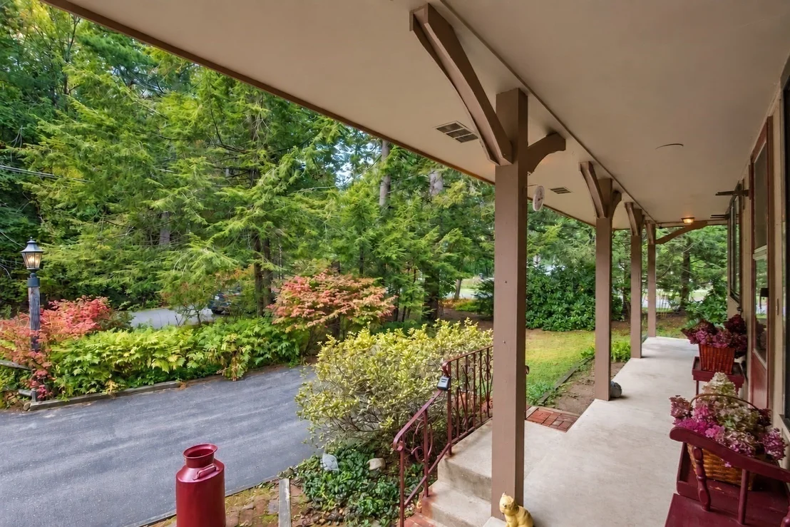 Photo of 64 Lakeshore Dr