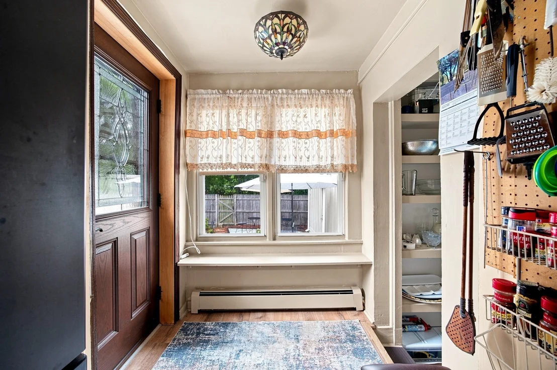 Photo of 60 Brickett St