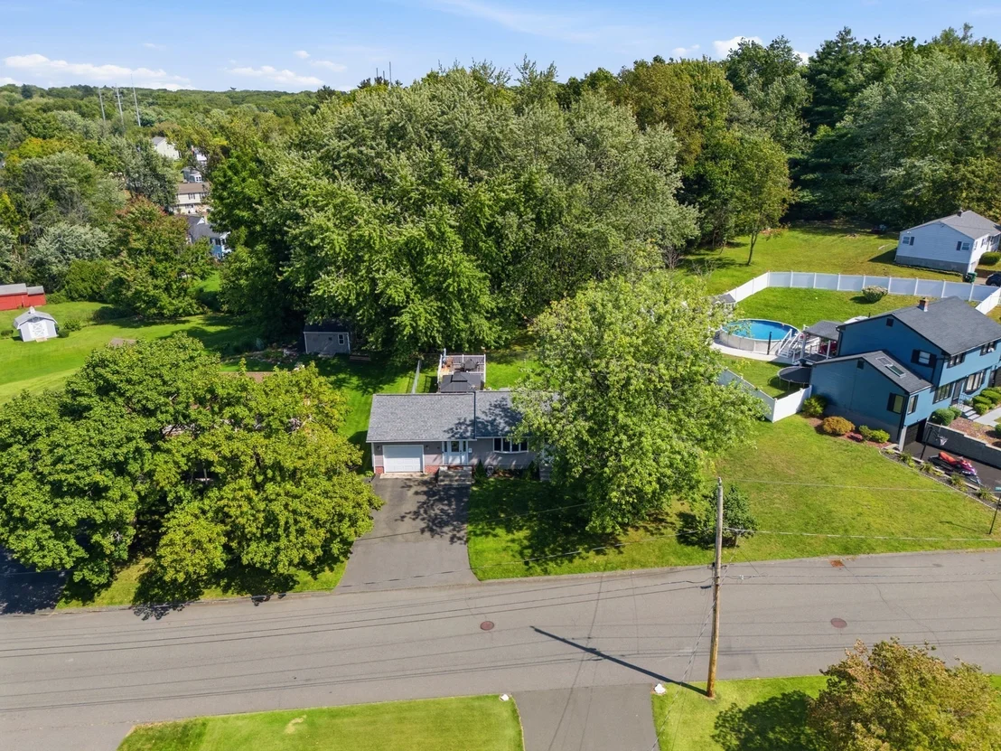 Photo of 75 Longwood Dr