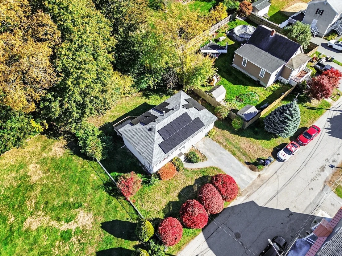 Photo of 23 Iona Ave