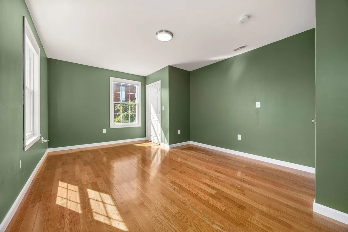 Photo of 89 Devir St
