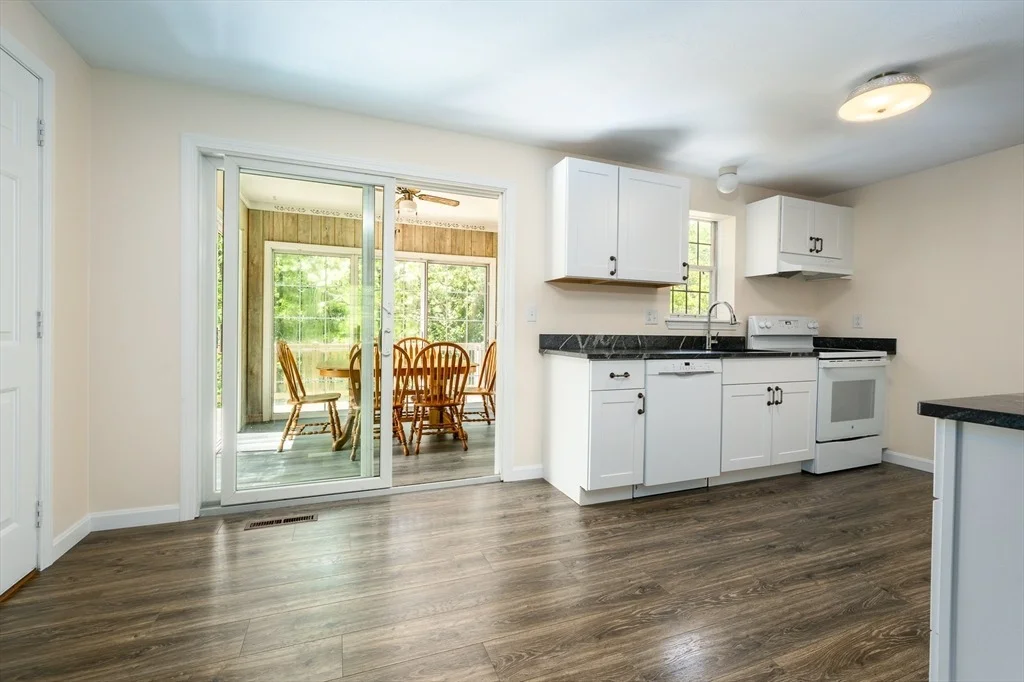 Photo of 168 White Moss Dr