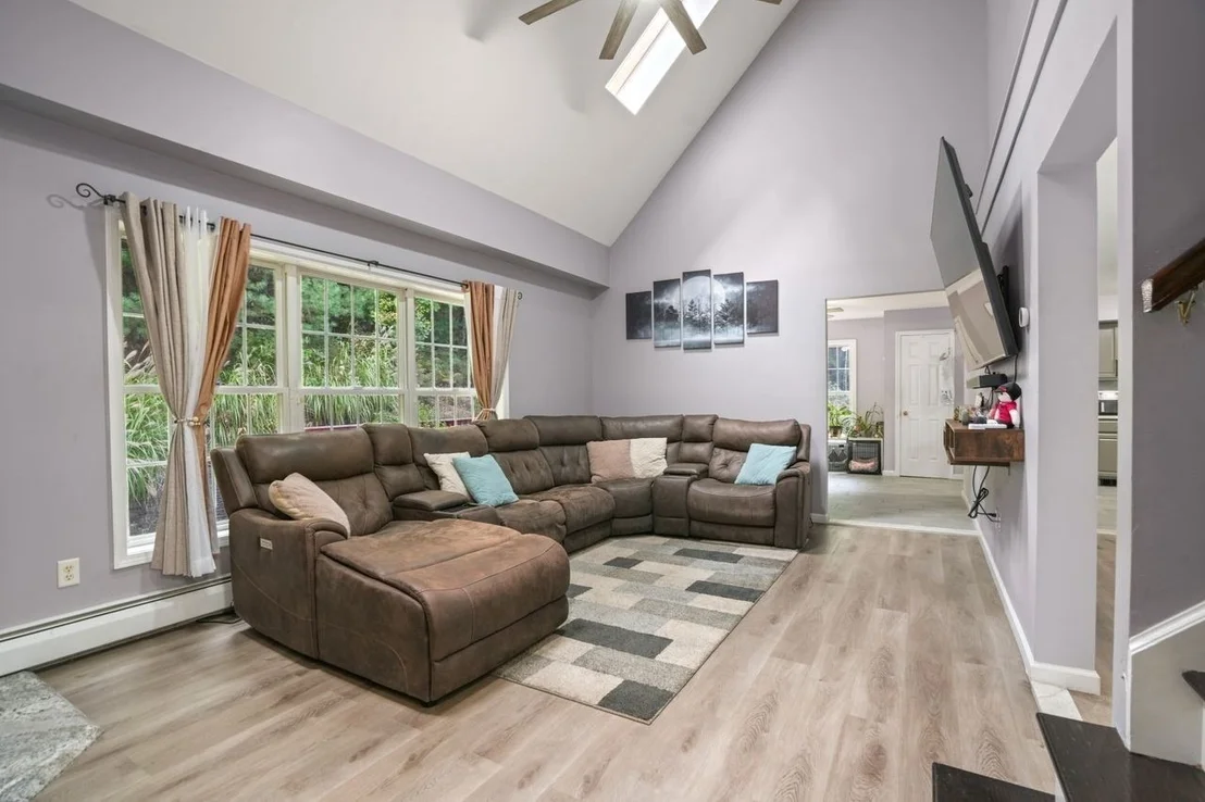Photo of 115 Farm Pond Road