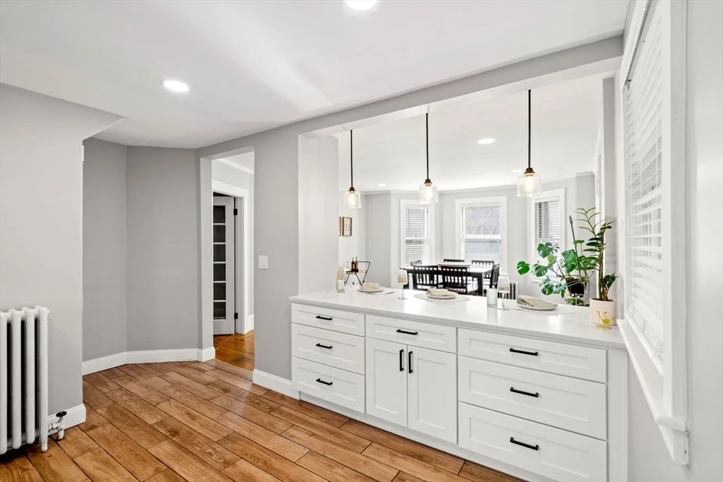 Photo of 8 Arlington Ave