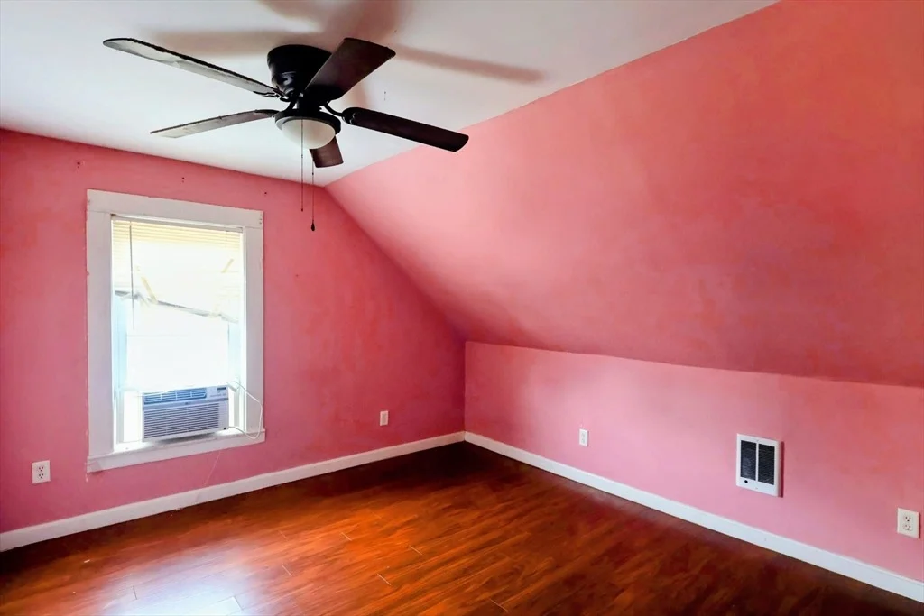 Photo of 98 Drury Ave