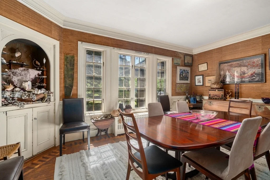 Photo of 379 Central
