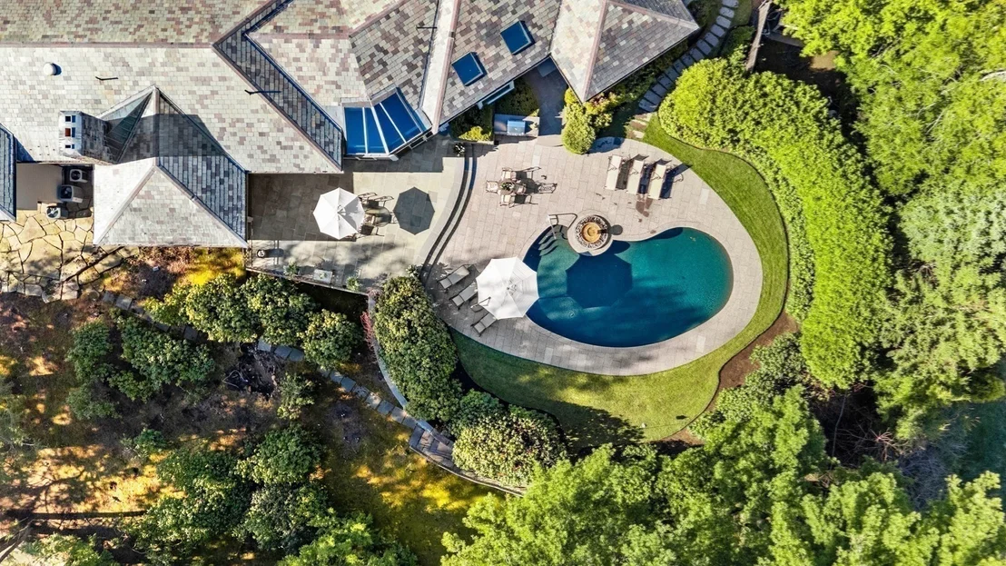 Photo of 9 Singletree Rd