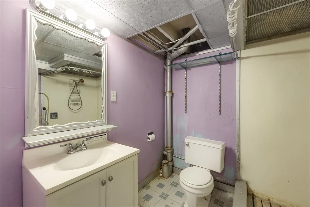Photo of 153 Clarendon Ave.