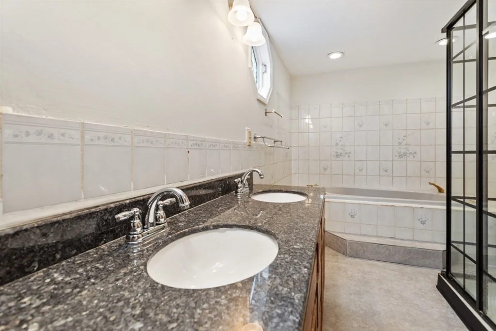 Photo of 11 Warren St