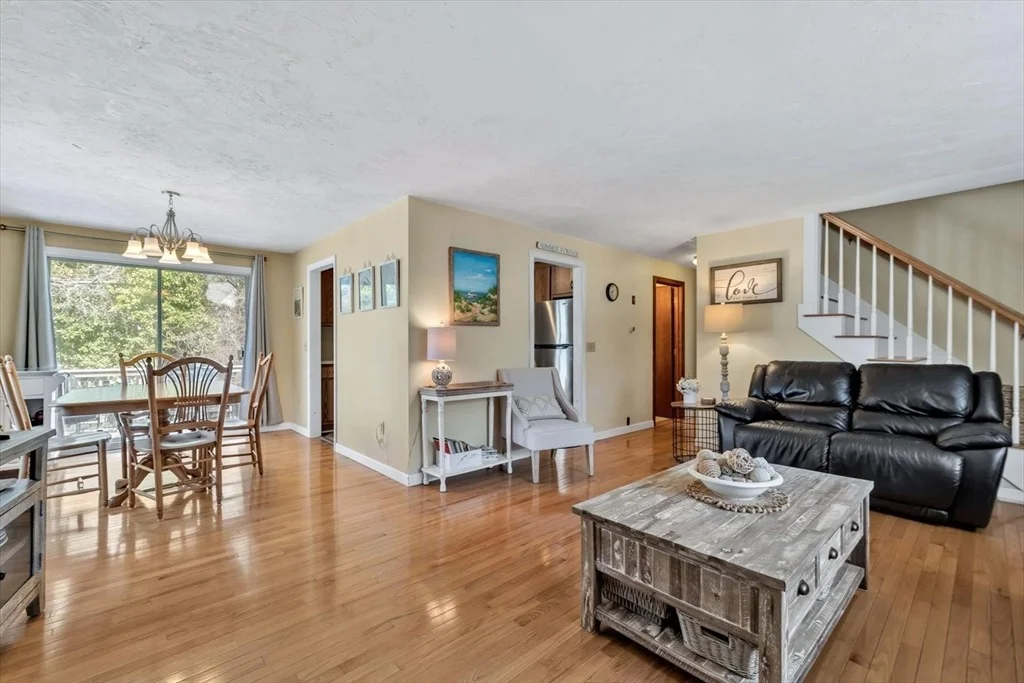 Photo of 5 Maple Ln