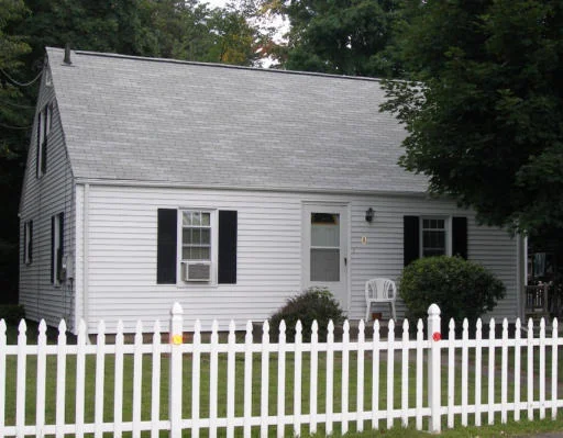 Photo of 8 Maple Ave