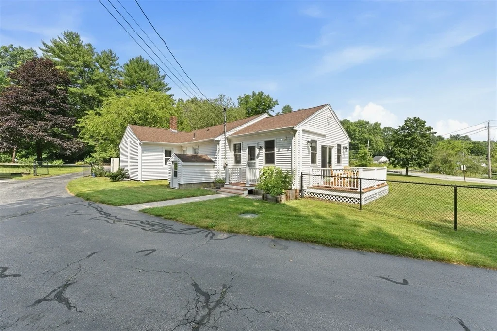 Photo of 71 School St