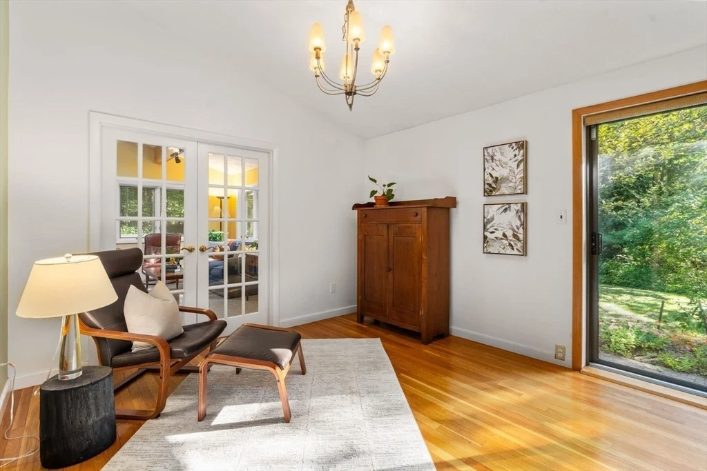 Photo of 14 Tanbark Rd