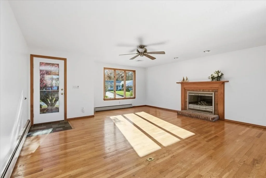 Photo of 205 James Otis Rd