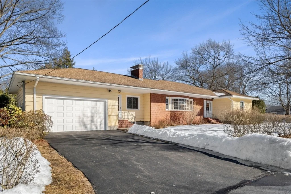 Photo of 74 Durso Ave