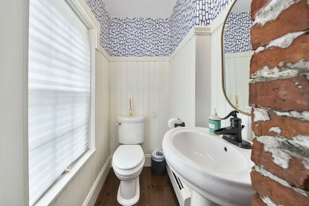 Photo of 807 Summer St