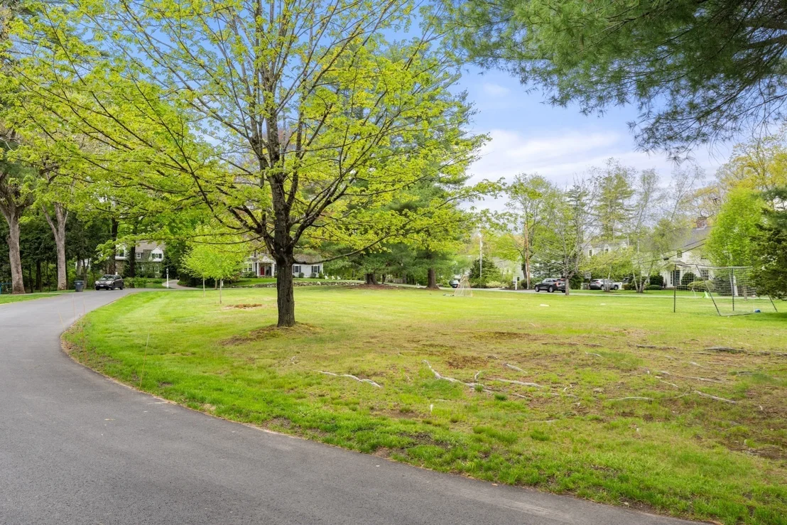Photo of 41 Longmeadow Road