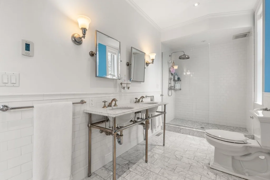 Photo of 40 Chestnut St