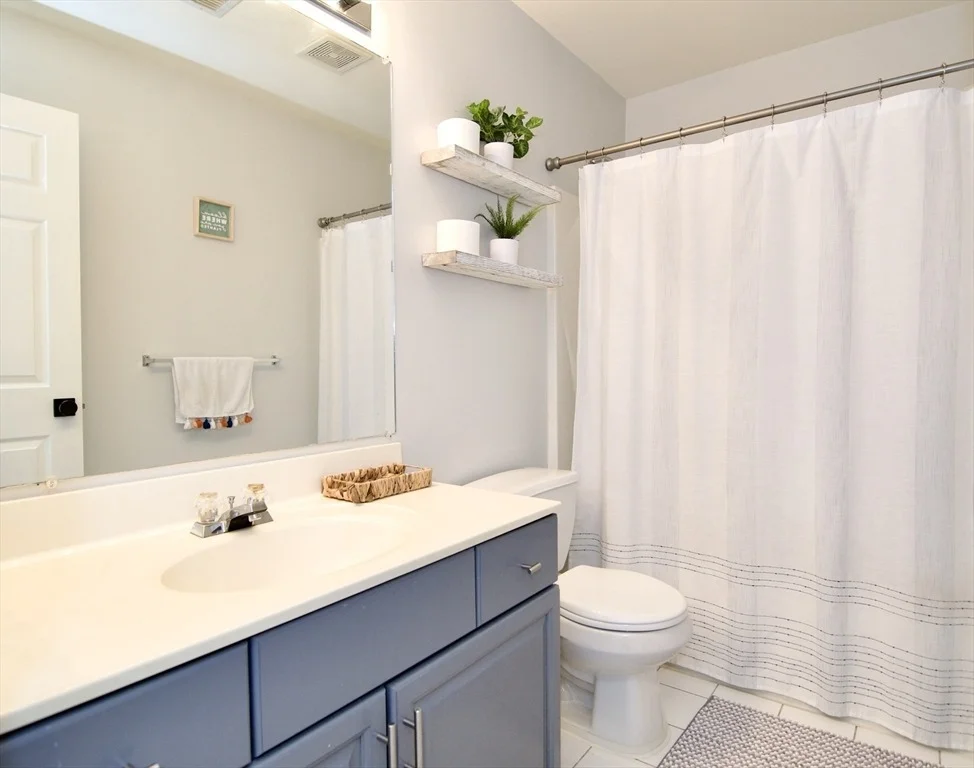 Photo of 172 Hillandale Blvd
