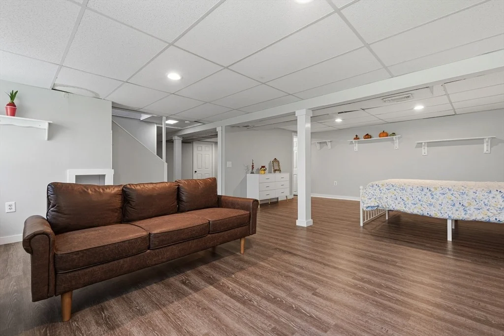 Photo of 21 Warren Rd