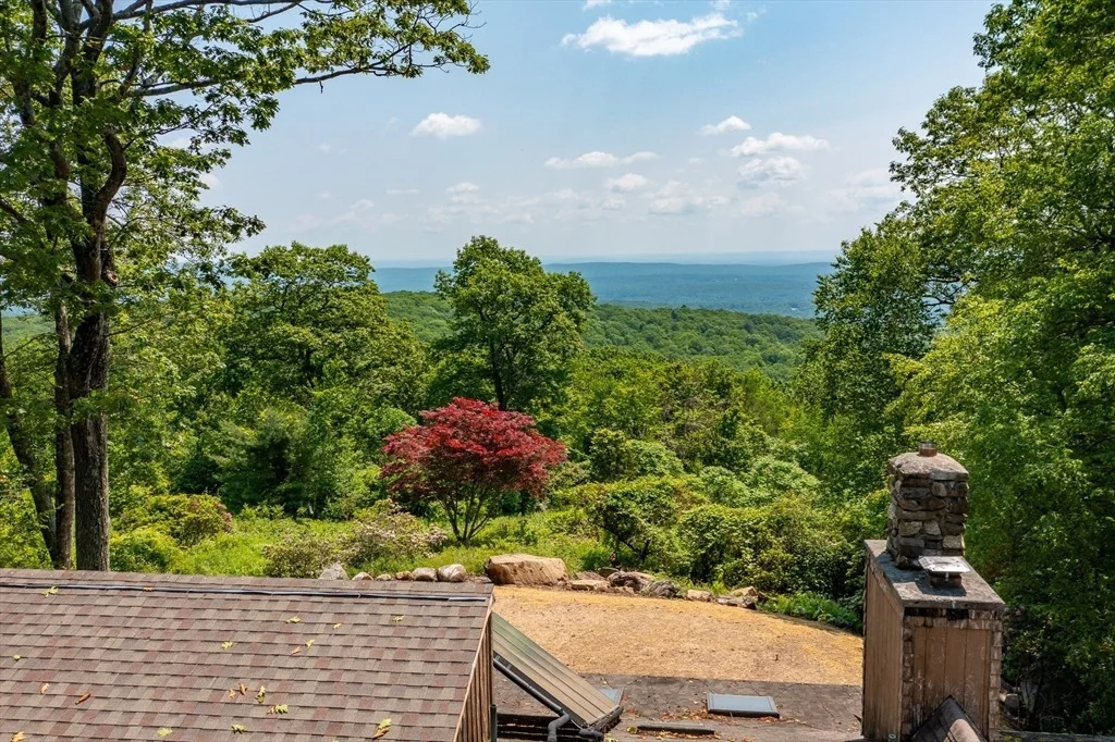 Photo of 90 Pine Ridge Rd