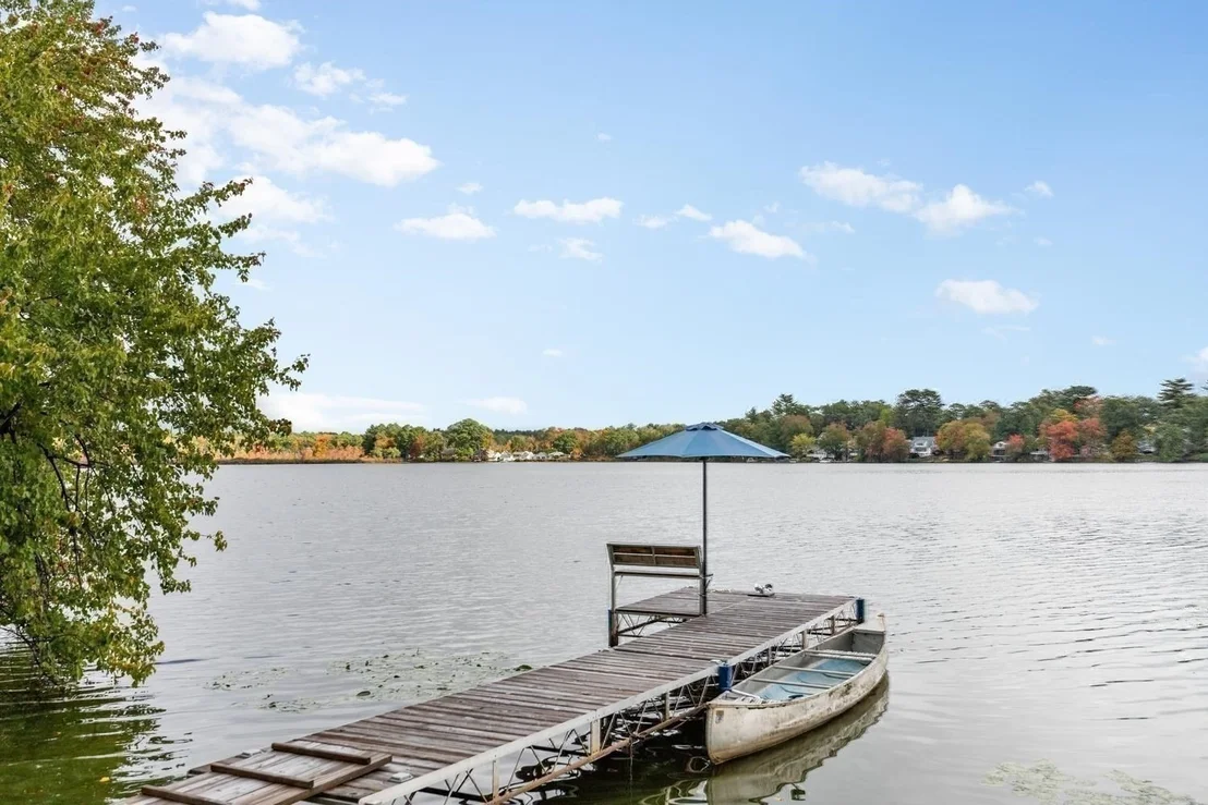 Photo of 35 Lakeside Blvd