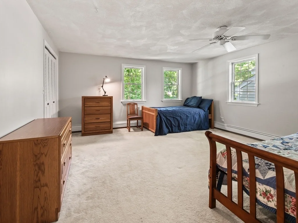 Photo of 14 Running Brook Cir