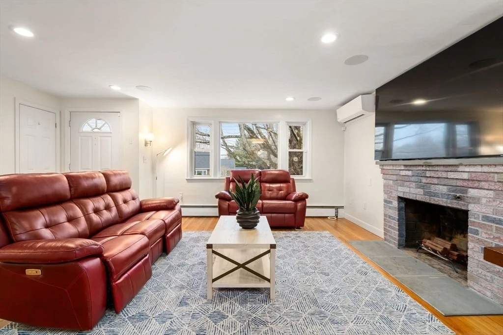 Photo of 38 Irving Dr