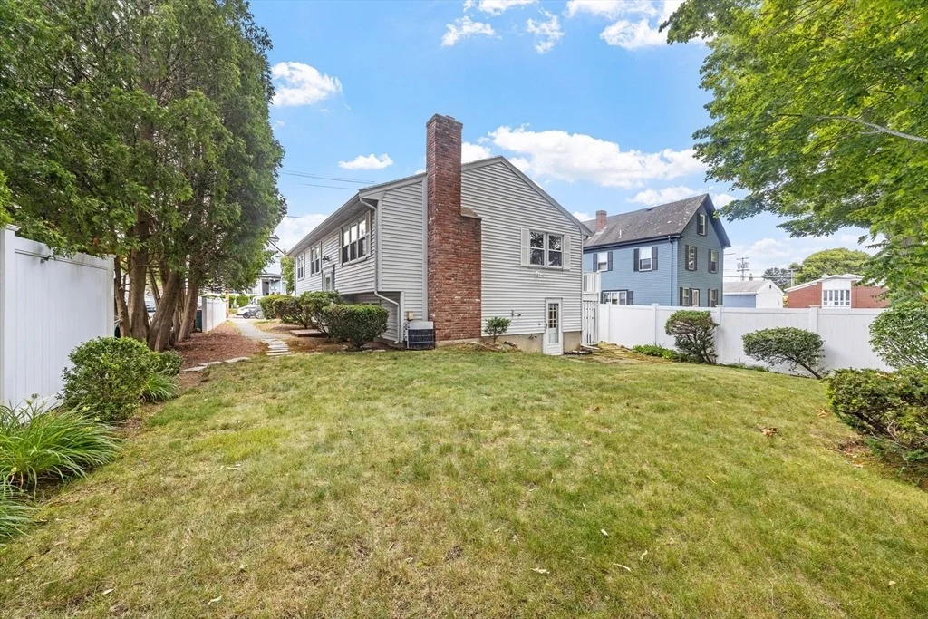 Photo of 152 Bridge St