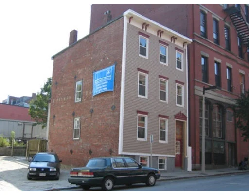 Photo of Unit 3 at 331 E Street