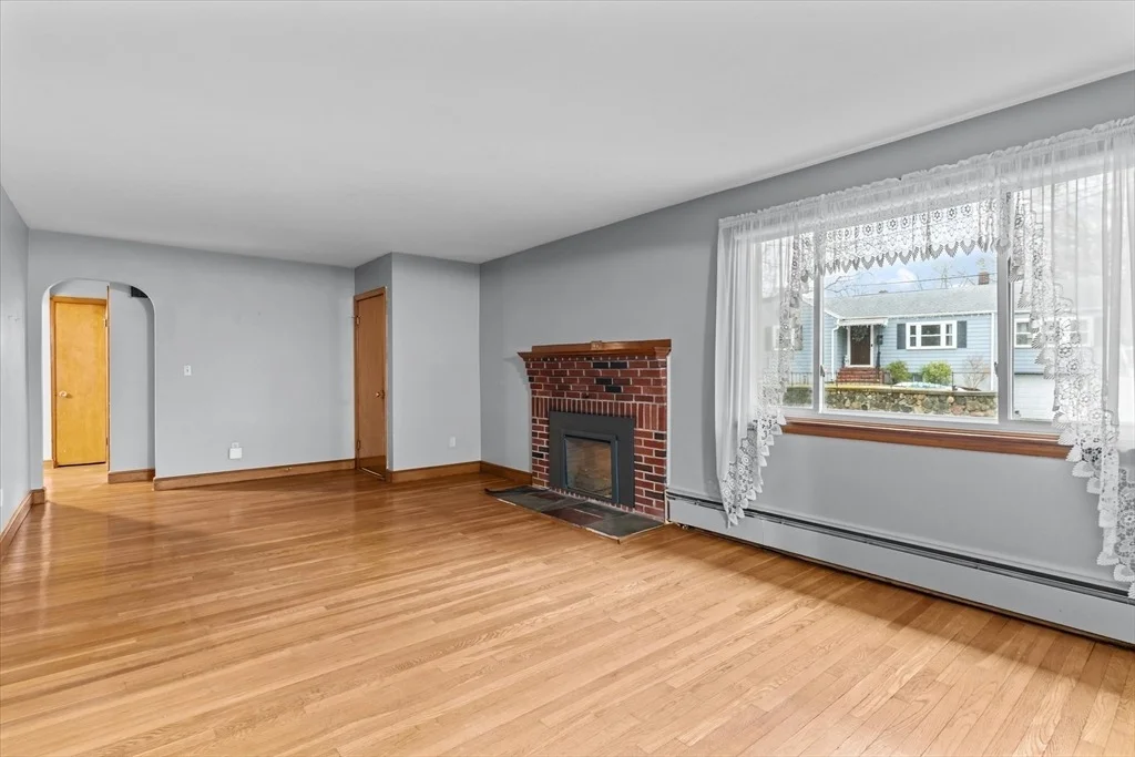 Photo of 70 Mayfair Street