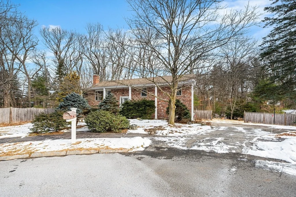 Photo of 90 Sunnyside Ave