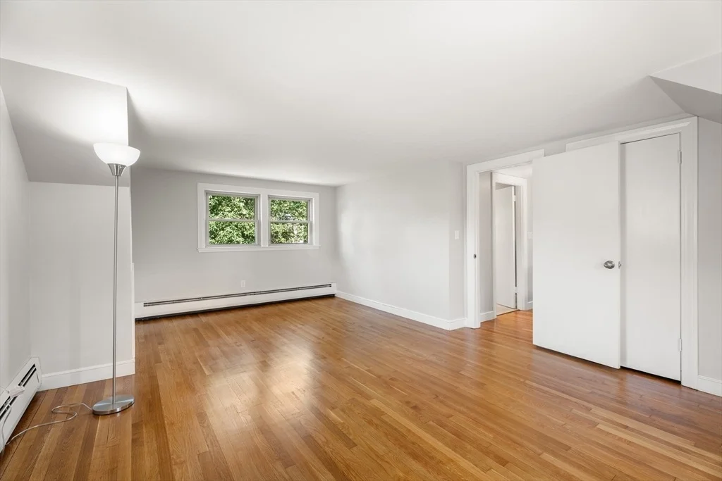 Photo of 20 Oakhurst Rd.