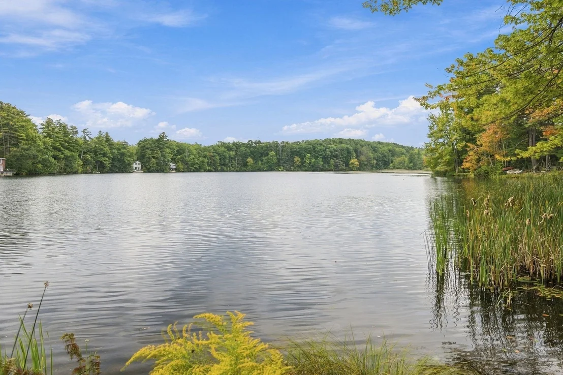 Photo of 39 Lakeview Dr
