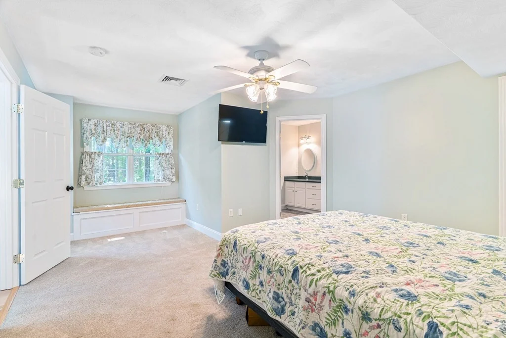 Photo of Unit 1201 at 53 Baldwin Road