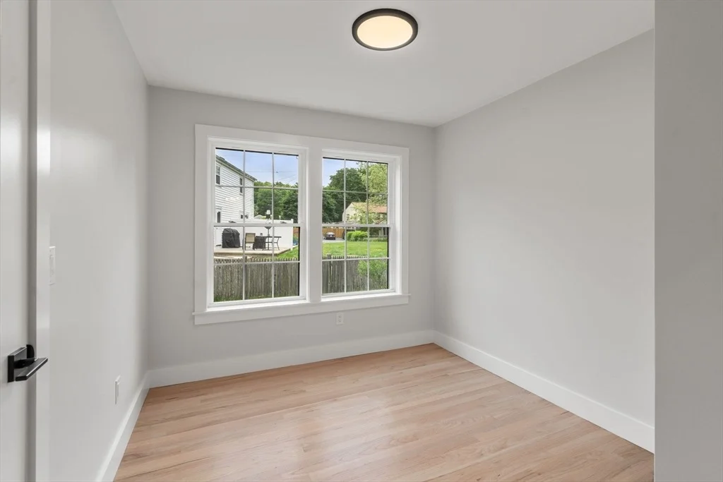 Photo of 19 Whitehorse Rd