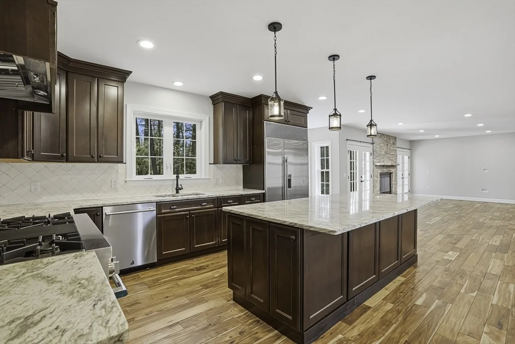 Photo of 11 Fairway Dr