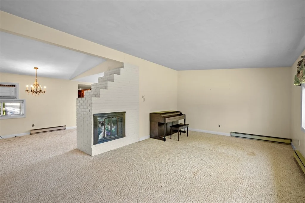 Photo of 64 Amherst Rd