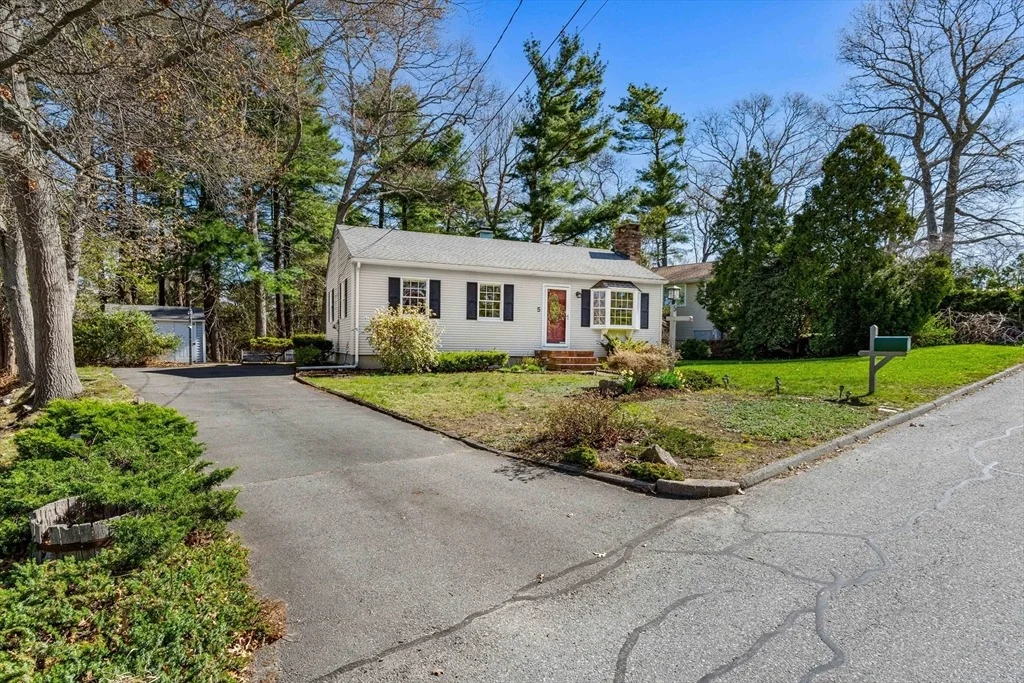 Photo of 5 Pershing Ave