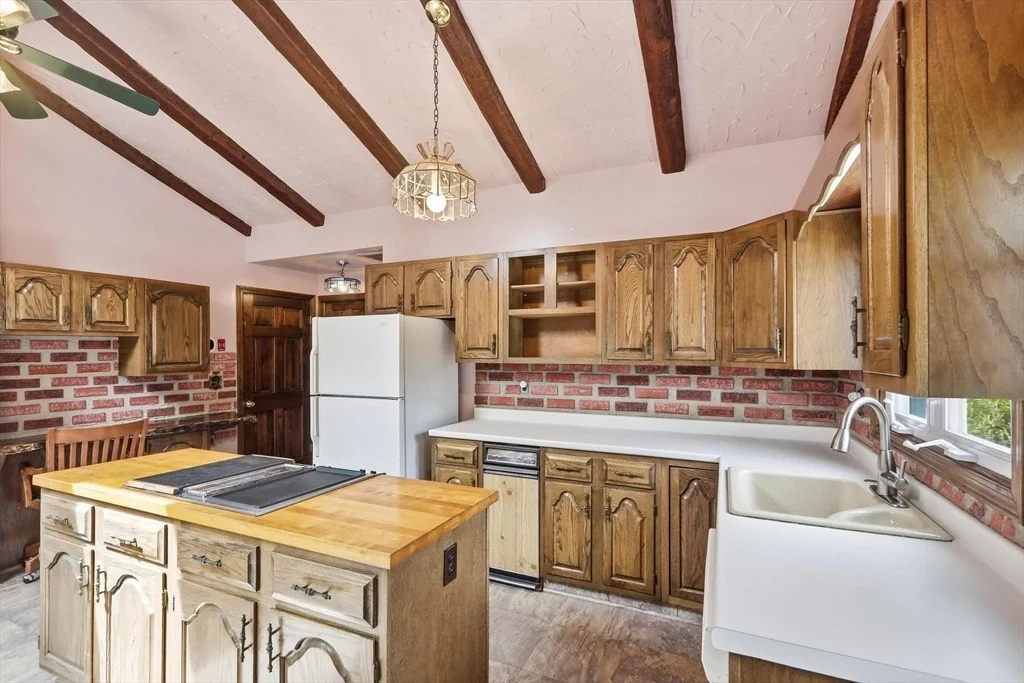 Photo of 17 Saint James St