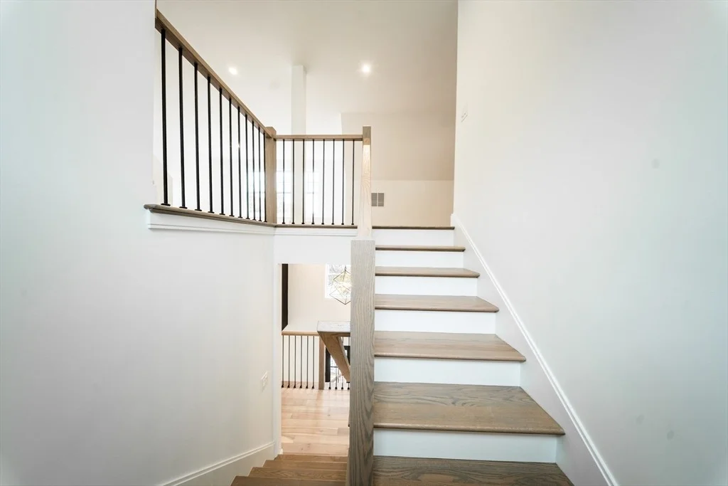 Photo of 2 Spring Meadow Dr