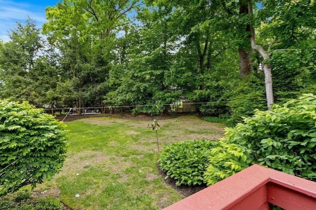 Photo of 145 Meadowbrook Rd