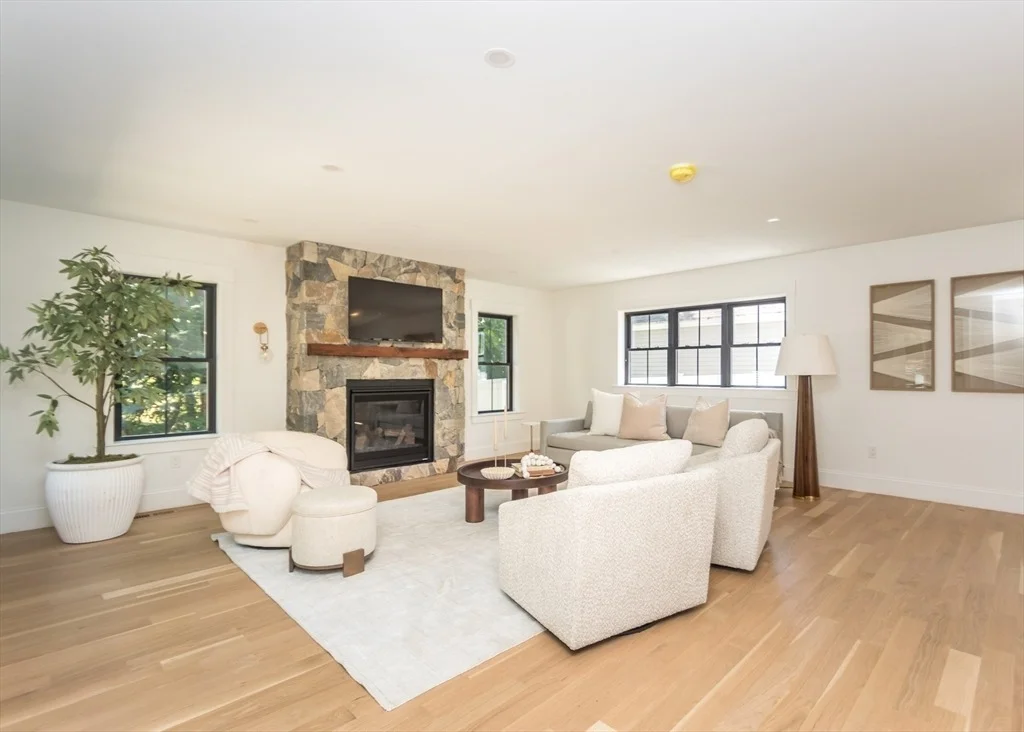 Photo of 38 Hillcroft Road