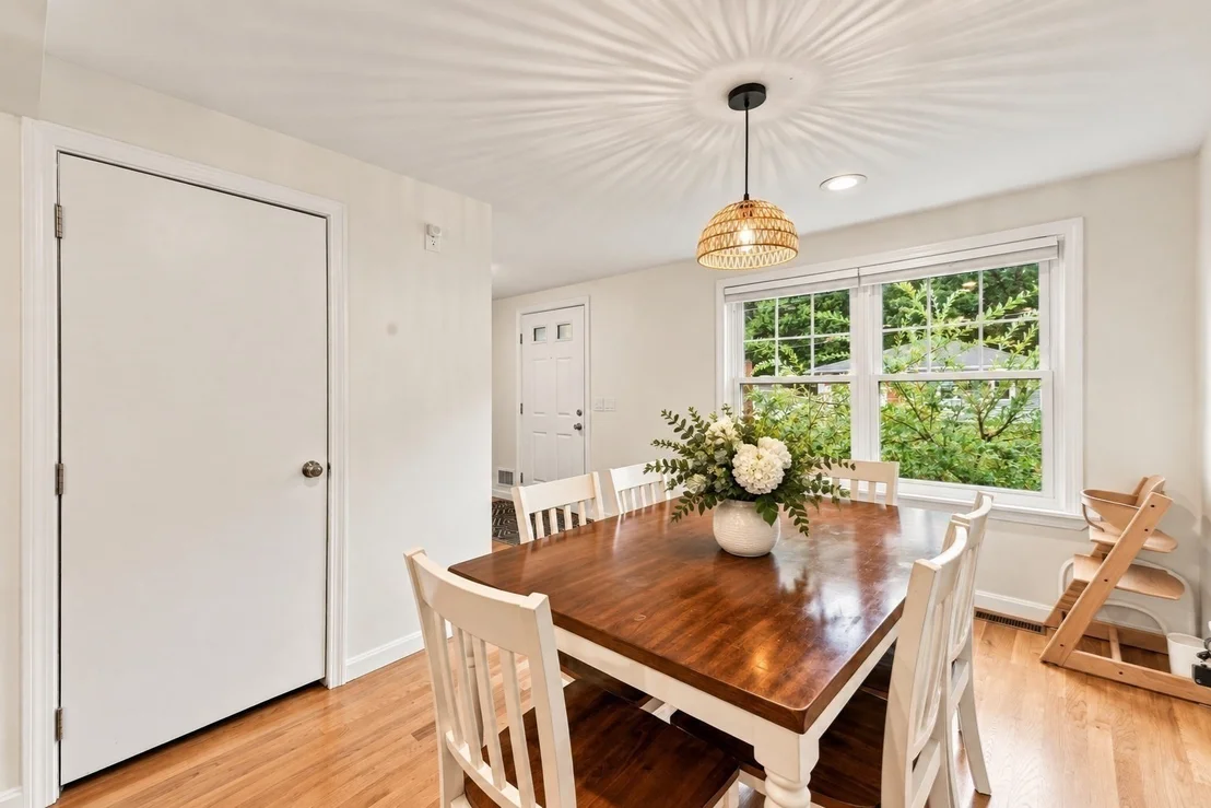 Photo of 59 Colonial Ave