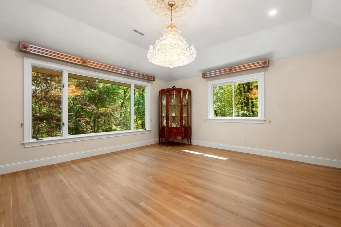 Photo of 80 Doublet Hill Rd