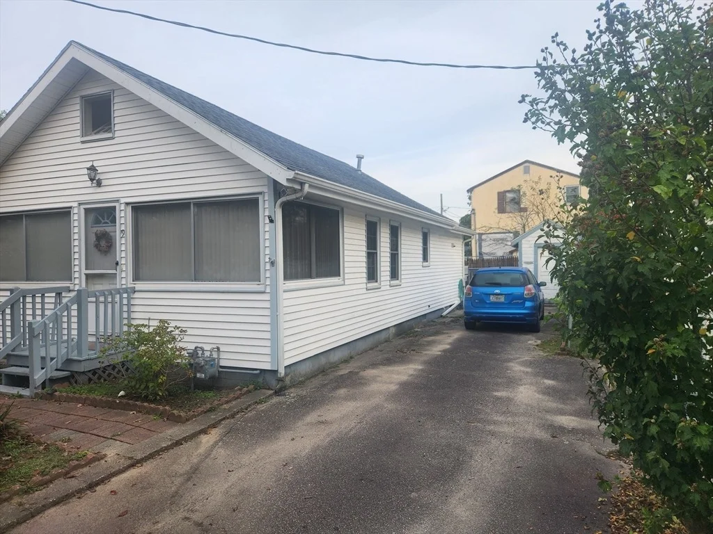 Photo of 9 Quasuet Ave