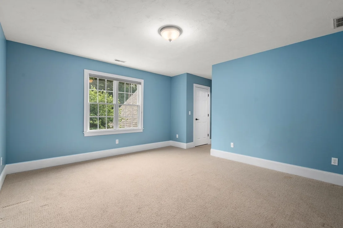 Photo of 220 Newtown Road