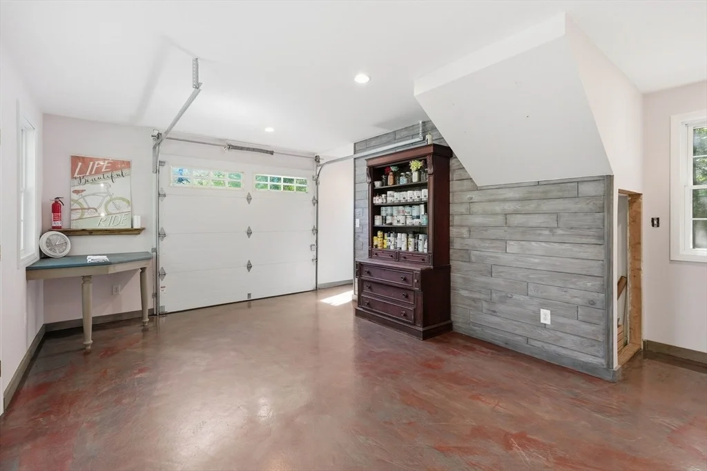 Photo of 11 Fellowship Cir